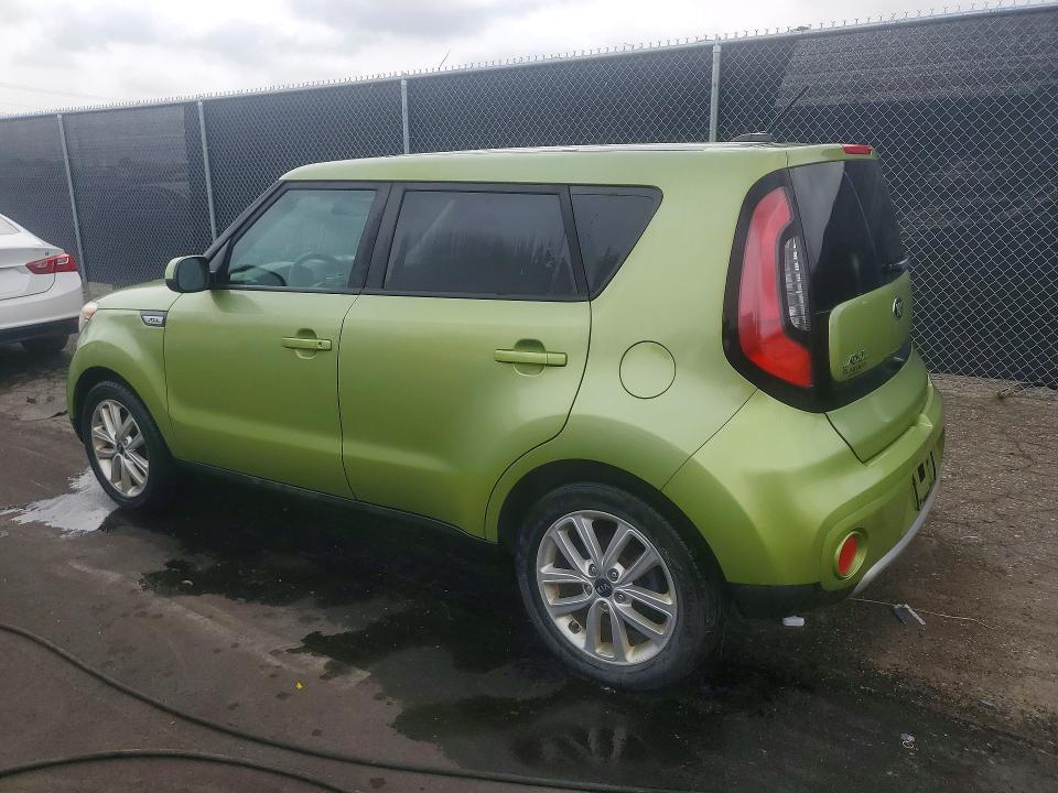 2017 Kia Soul მანქანა იყიდება აუქციონზე, vin: KNDJP3A50H7884942, აუქციონის ნომერი: 64817756