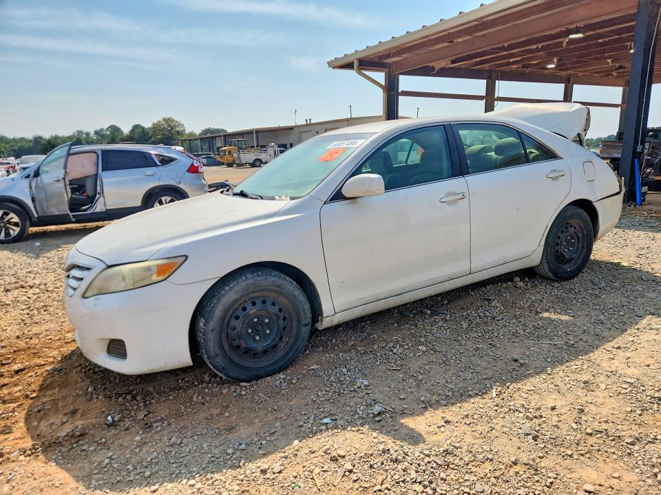66657496 :رقم المزاد ، 4T1BF3EK3AU520797 vin ، 2010 Toyota Camry مزاد بيع