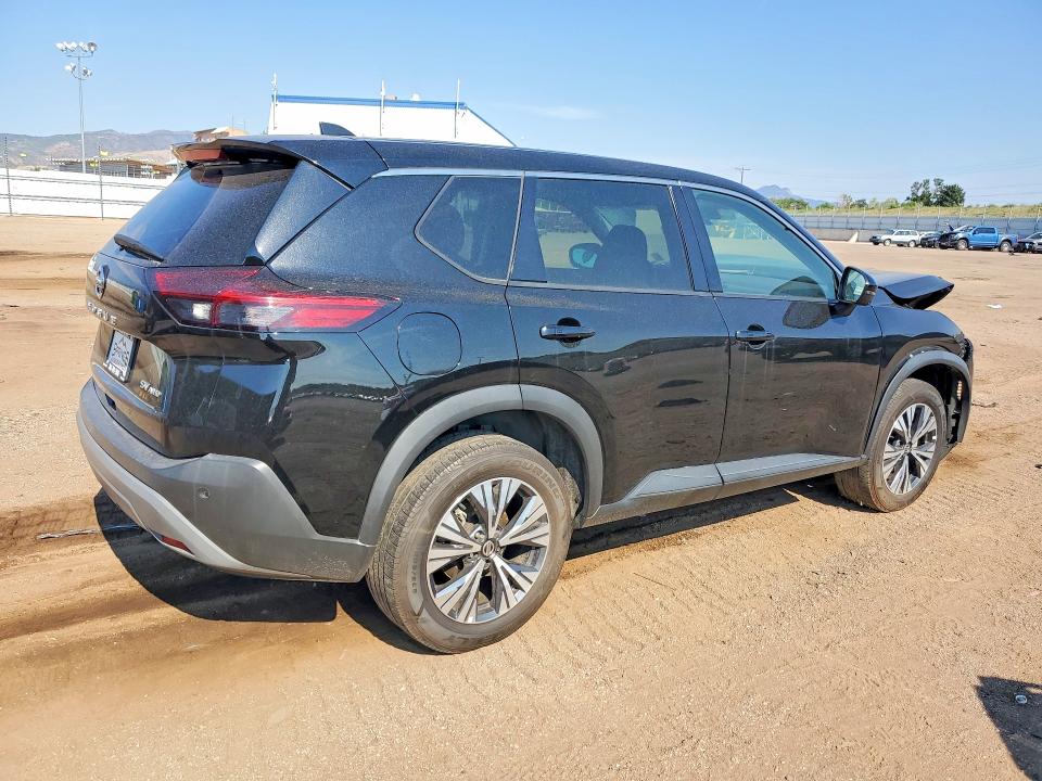 64271966 :رقم المزاد ، 5N1AT3BB0MC765821 vin ، 2021 Nissan Rogue مزاد بيع
