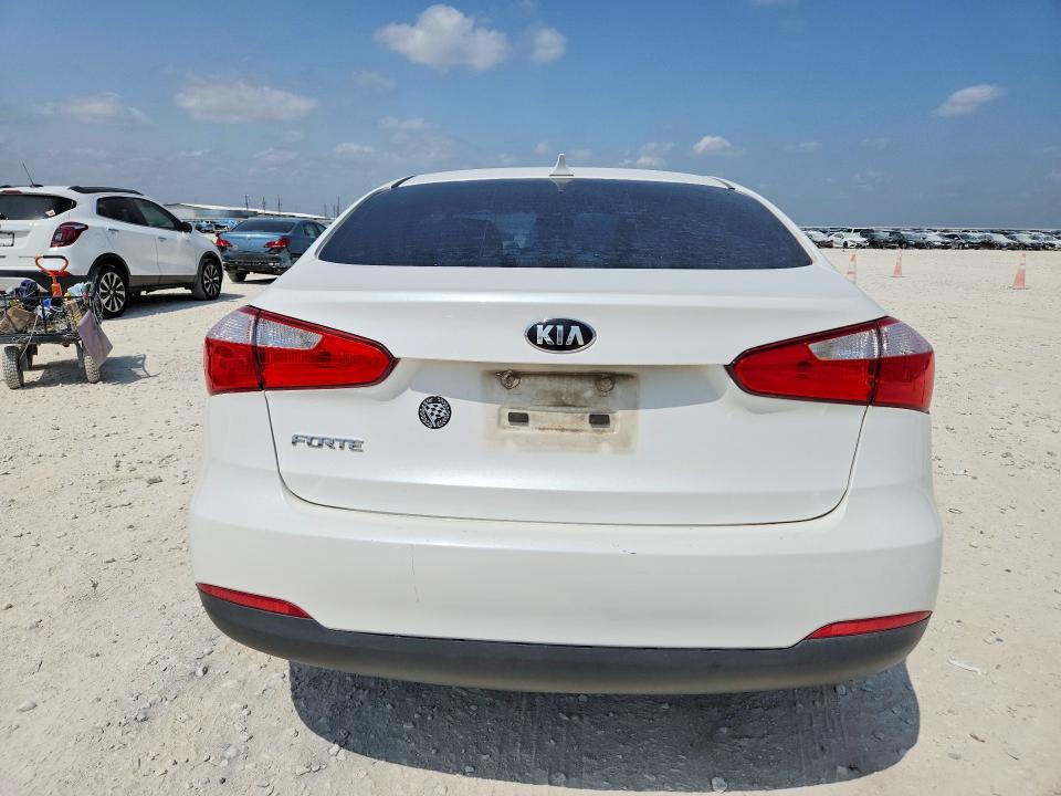 64063426 :رقم المزاد ، KNAFX4A6XF5415724 vin ، 2015 Kia Forte مزاد بيع