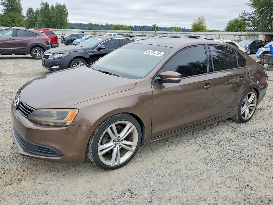 2014 Volkswagen Jetta მანქანა იყიდება აუქციონზე, vin: 3VWB17AJ6EM432499, აუქციონის ნომერი: 65571316