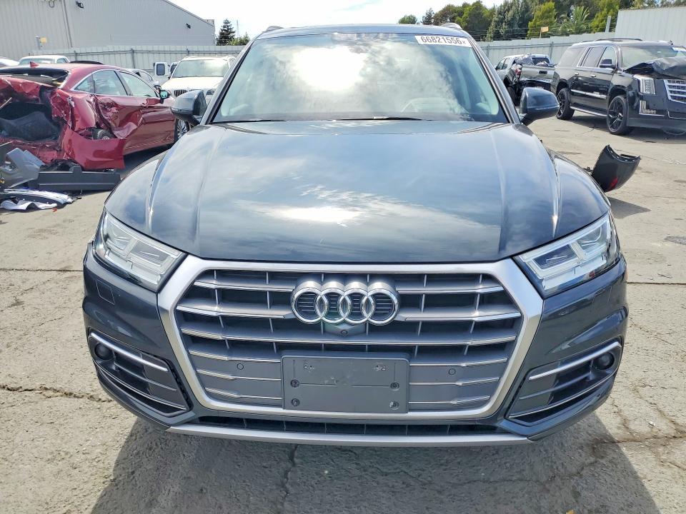 66821556 :رقم المزاد ، WA1CNAFY4J2067427 vin ، 2018 Audi Q5 مزاد بيع