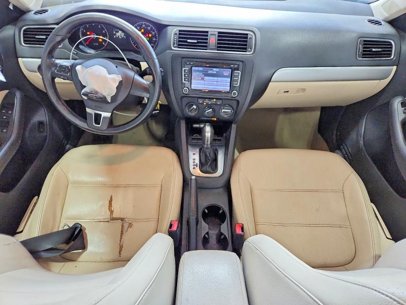 64665726 :رقم المزاد ، 3VWDP7AJ9DM423110 vin ، 2013 Volkswagen Jetta مزاد بيع