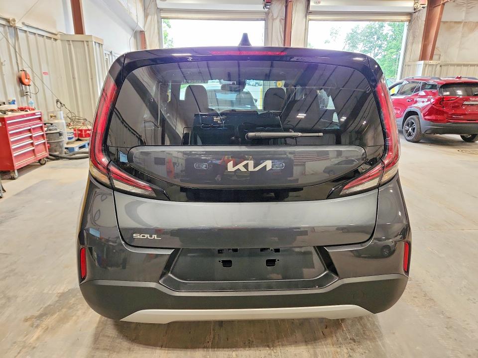 Продаж на аукціоні авто 2023 Kia Soul, vin: KNDJ23AU0P7887957, номер лоту: 64143436