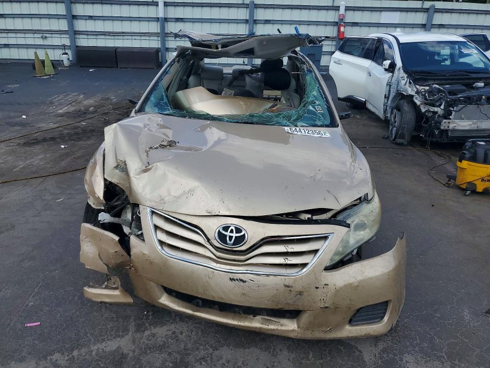2011 Toyota Camry მანქანა იყიდება აუქციონზე, vin: 4T1BF3EK4BU588799, აუქციონის ნომერი: 64412356