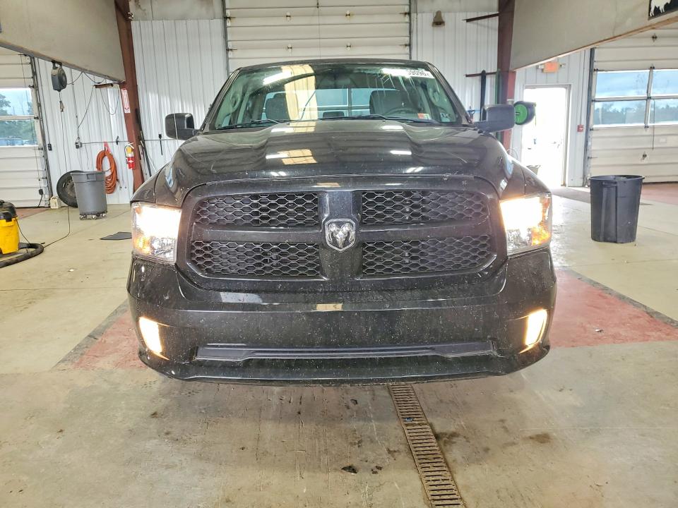 Продажа на аукционе авто 2018 Ram 1500, vin: 1C6RR7FTXJS332130, номер лота: 66369096
