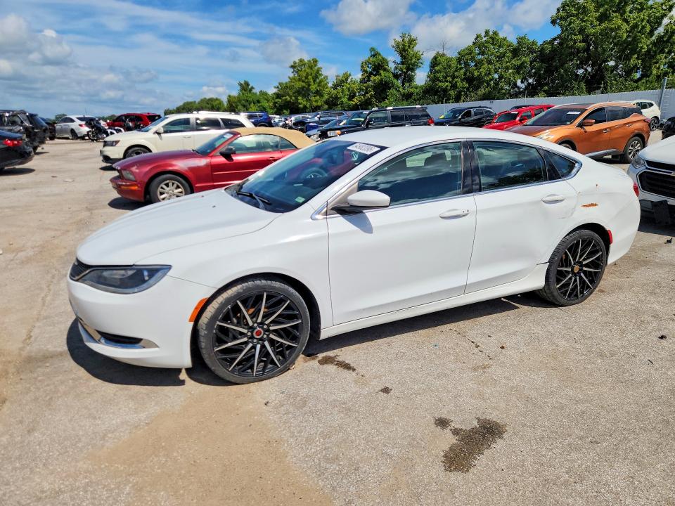Продаж на аукціоні авто 2015 Chrysler 200, vin: 1C3CCCAB9FN720838, номер лоту: 64982096