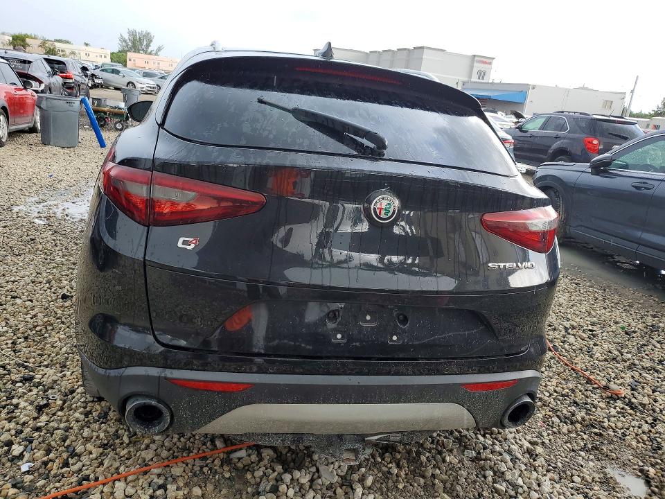 Продаж на аукціоні авто 2018 Alfa Romeo Stelvio, vin: ZASFAKAN7J7B87945, номер лоту: 65726316