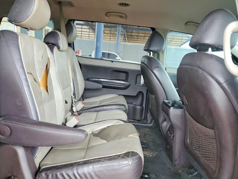 2018 Kia Sedona მანქანა იყიდება აუქციონზე, vin: KNDME5C18J6373905, აუქციონის ნომერი: 67367216