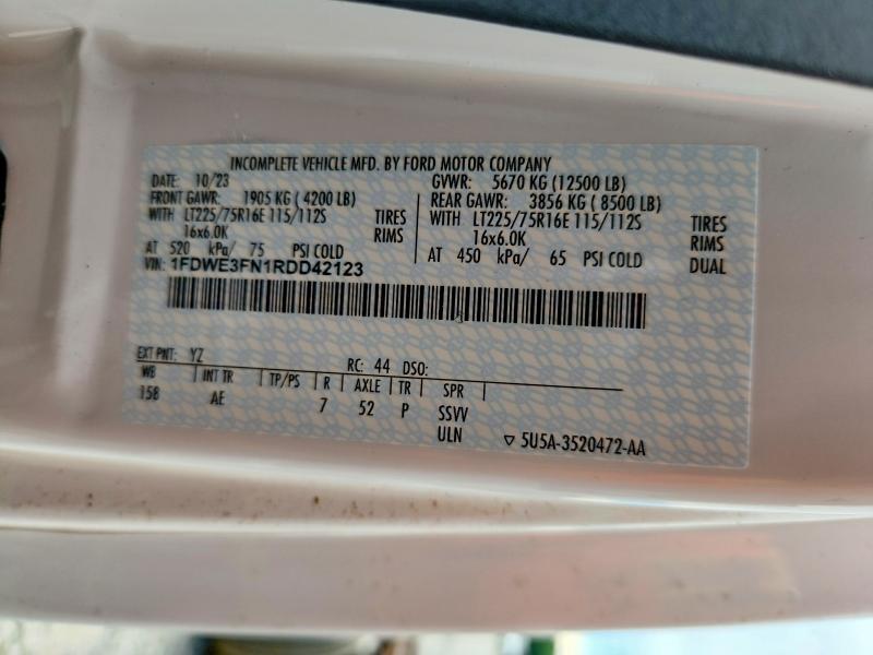 2024 Ford Econoline მანქანა იყიდება აუქციონზე, vin: 1FDWE3FN1RDD42123, აუქციონის ნომერი: 63696426