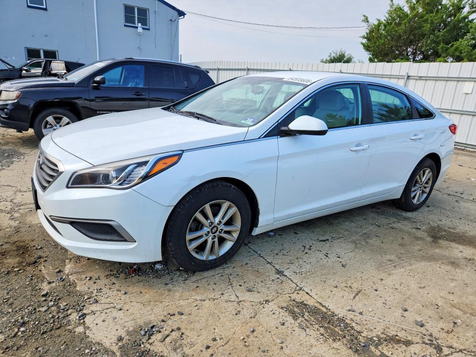 64505606 :رقم المزاد ، 5NPE24AF1HH523164 vin ، 2017 Hyundai Sonata مزاد بيع