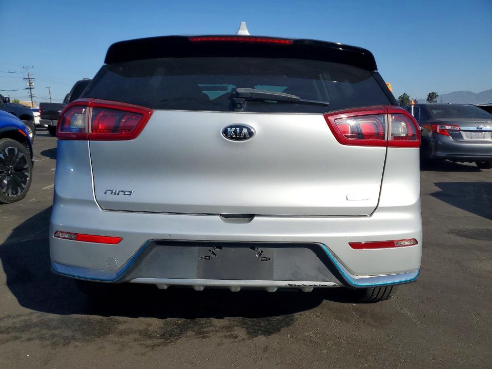 2019 Kia Niro მანქანა იყიდება აუქციონზე, vin: KNDCD3LD3K5332294, აუქციონის ნომერი: 64436496
