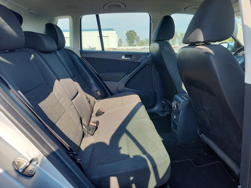 2013 Volkswagen Tiguan მანქანა იყიდება აუქციონზე, vin: WVGAV3AX4DW606578, აუქციონის ნომერი: 64431116