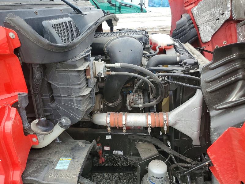 64600926 :رقم المزاد ، 3AKJGBDVXKDKJ8497 vin ، 2019 Freightliner Cascadia 113 مزاد بيع
