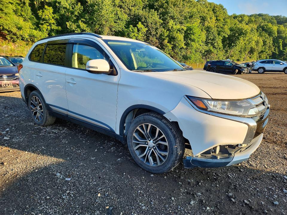 2016 Mitsubishi Outlander მანქანა იყიდება აუქციონზე, vin: JA4AZ3A37GZ019973, აუქციონის ნომერი: 65796766