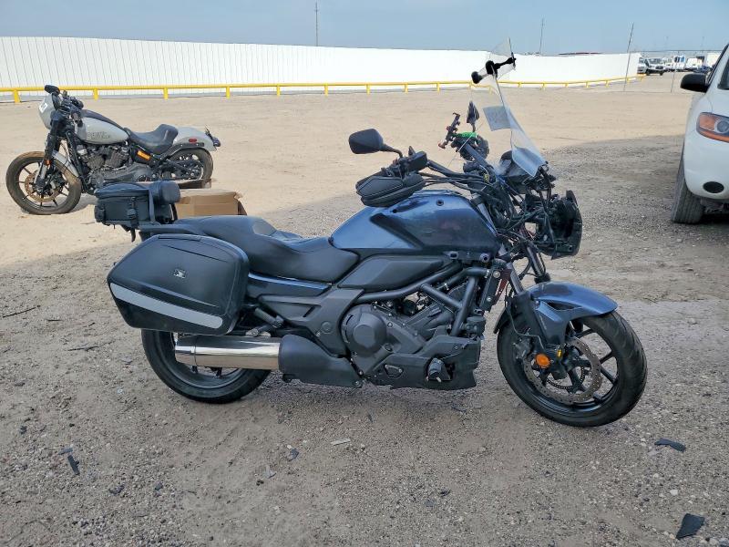 66183236 :رقم المزاد ، JH2RC6949GK200386 vin ، 2016 Honda Ctx700 مزاد بيع