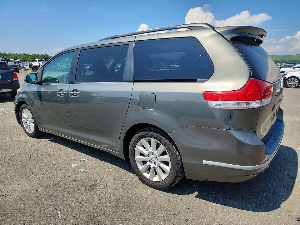 2011 Toyota Sienna მანქანა იყიდება აუქციონზე, vin: 5TDDK3DC2BS010014, აუქციონის ნომერი: 63892226
