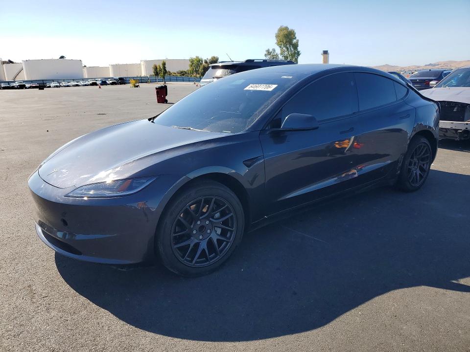 64607706 :رقم المزاد ، 5YJ3E1EA0SF067790 vin ، 2025 Tesla Model 3 مزاد بيع