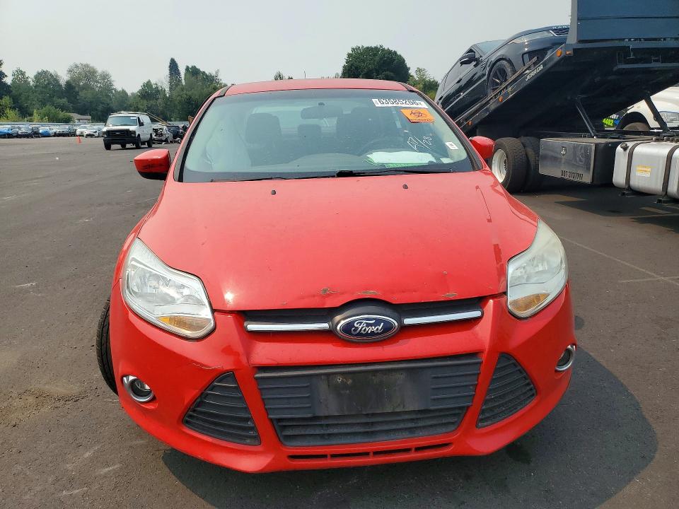 63585266 :رقم المزاد ، 1FAHP3F22CL417234 vin ، 2012 Ford Focus مزاد بيع