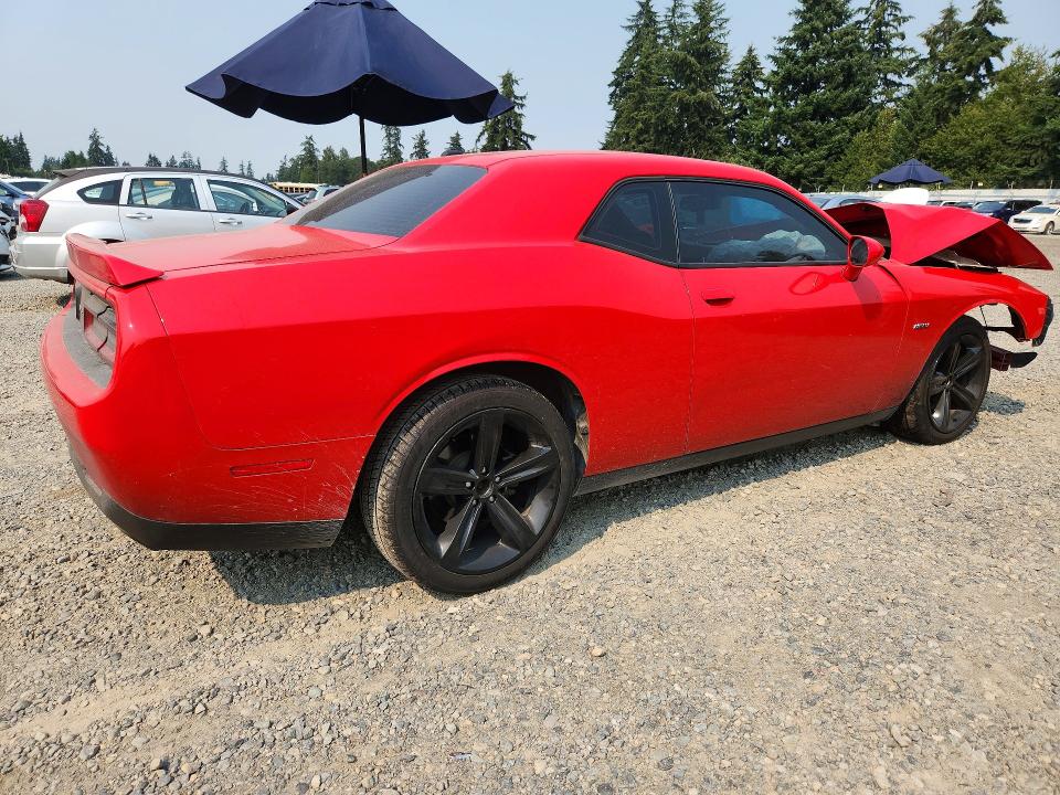 63592676 :رقم المزاد ، 2C3CDZBT0HH517744 vin ، 2017 Dodge Challenger مزاد بيع