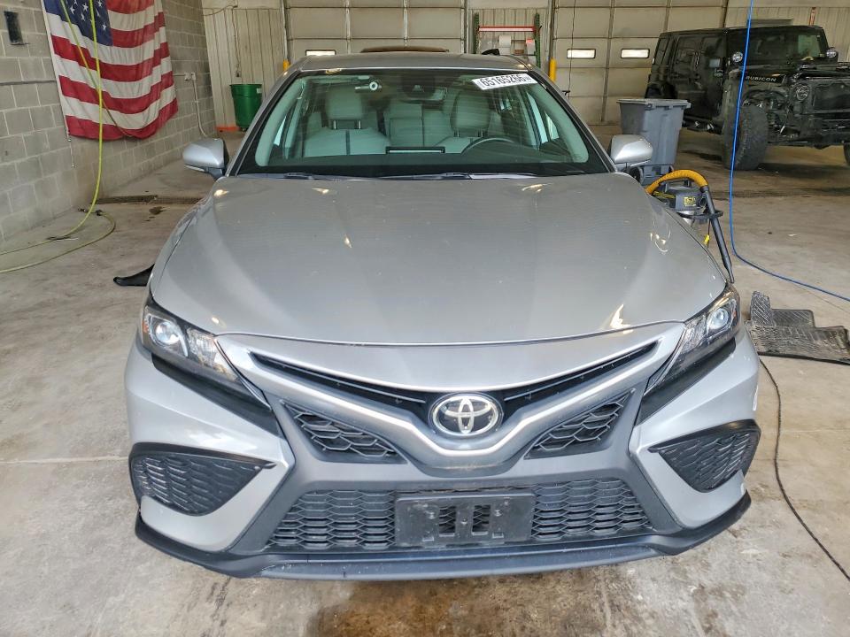 2024 Toyota Camry მანქანა იყიდება აუქციონზე, vin: 4T1G11BK5RU126422, აუქციონის ნომერი: 65165266