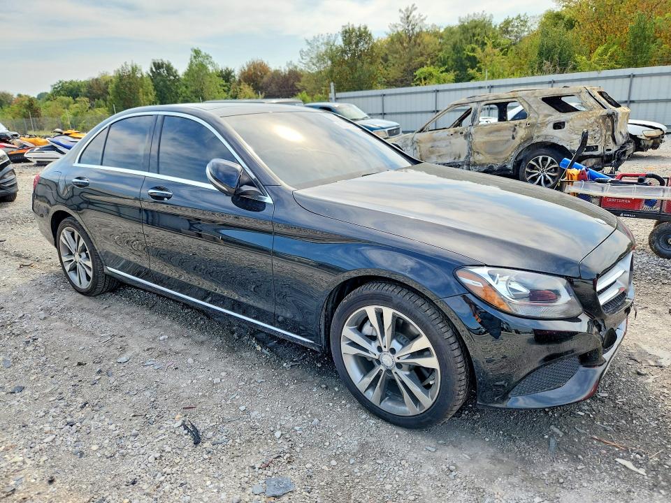 2015 Mercedes-benz C მანქანა იყიდება აუქციონზე, vin: 55SWF4KB5FU092522, აუქციონის ნომერი: 65347916
