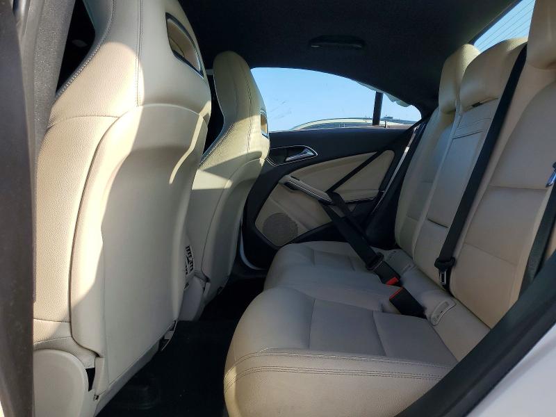 65029996 :رقم المزاد ، WDDSJ4EB6JN683338 vin ، 2018 Mercedes-benz Cla مزاد بيع