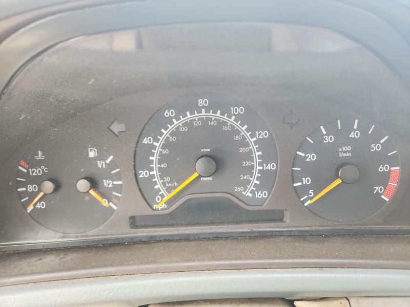 65410286 :رقم المزاد ، WDBLK65G4XT026480 vin ، 1999 Mercedes-benz Clk مزاد بيع
