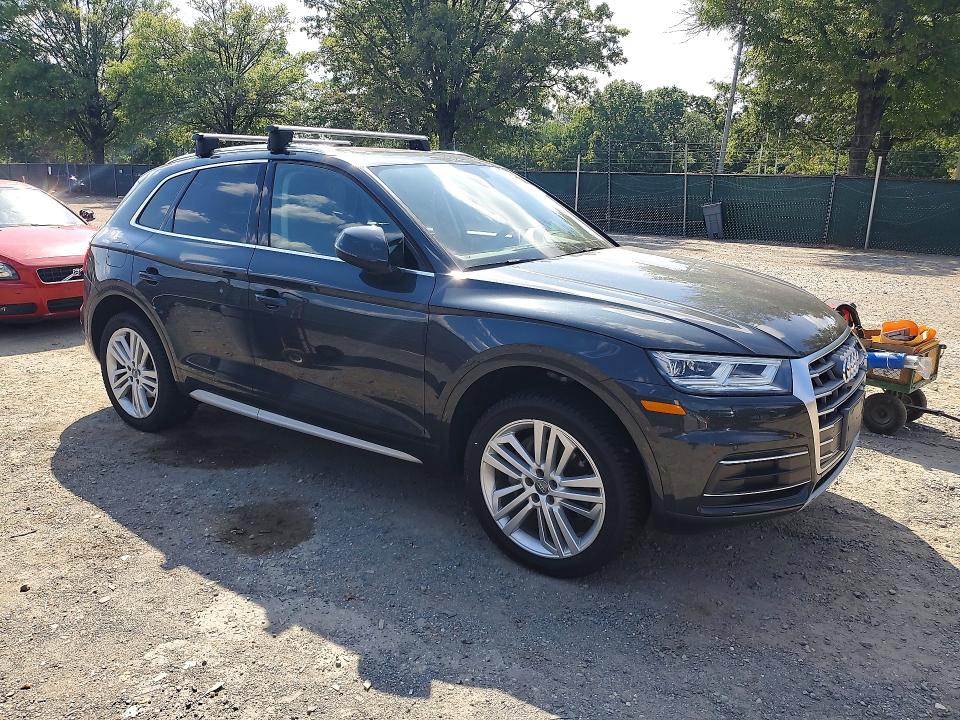 65803556 :رقم المزاد ، WA1CNAFY2J2102093 vin ، 2018 Audi Q5 مزاد بيع