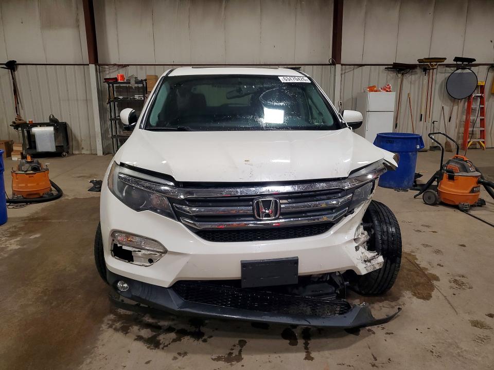 Продаж на аукціоні авто 2018 Honda Pilot, vin: 5FNYF6H57JB013948, номер лоту: 63470426