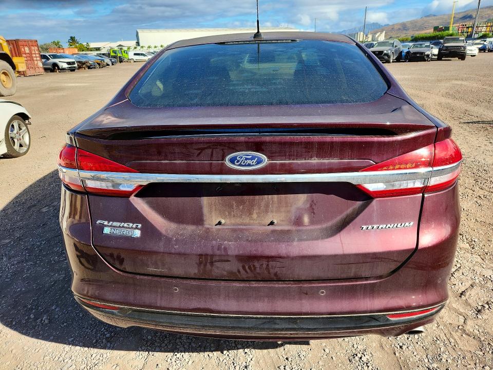 62108836 :رقم المزاد ، 3FA6P0SU6HR180673 vin ، 2017 Ford Fusion مزاد بيع