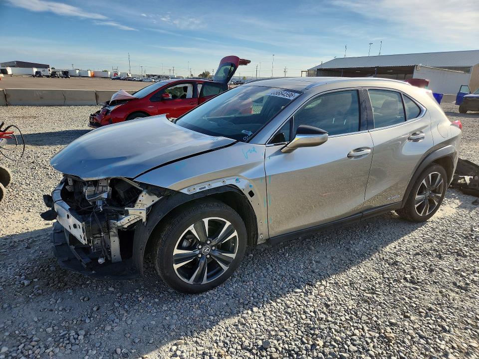 65664596 :رقم المزاد ، JTHP9JBH8M2044933 vin ، 2021 Lexus Ux مزاد بيع