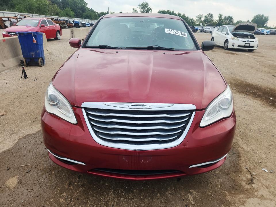 64222766 :رقم المزاد ، 1C3CCBAB4EN122648 vin ، 2014 Chrysler 200 مزاد بيع