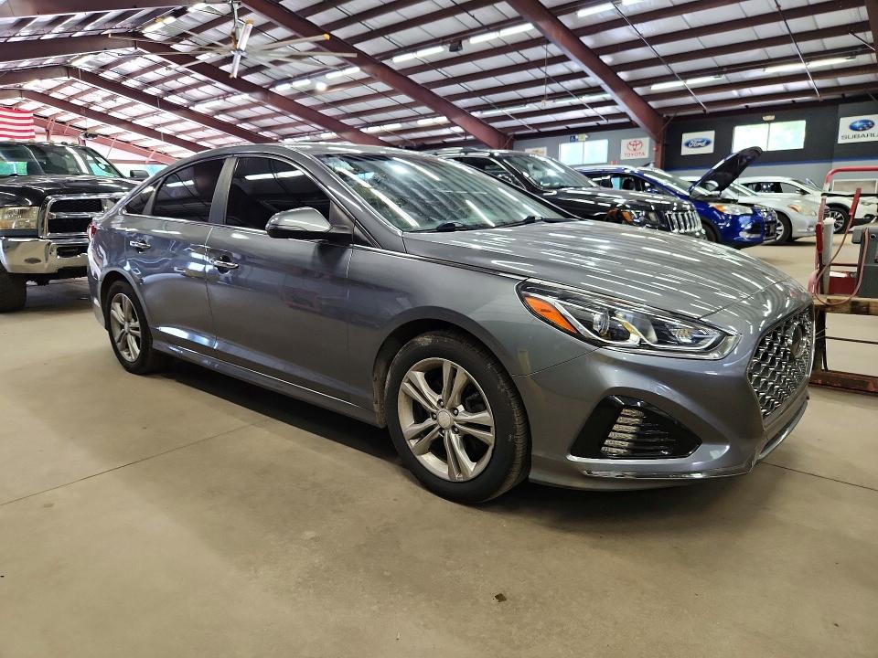 Продаж на аукціоні авто 2019 Hyundai Sonata, vin: 5NPE34AF9KH772042, номер лоту: 62940366