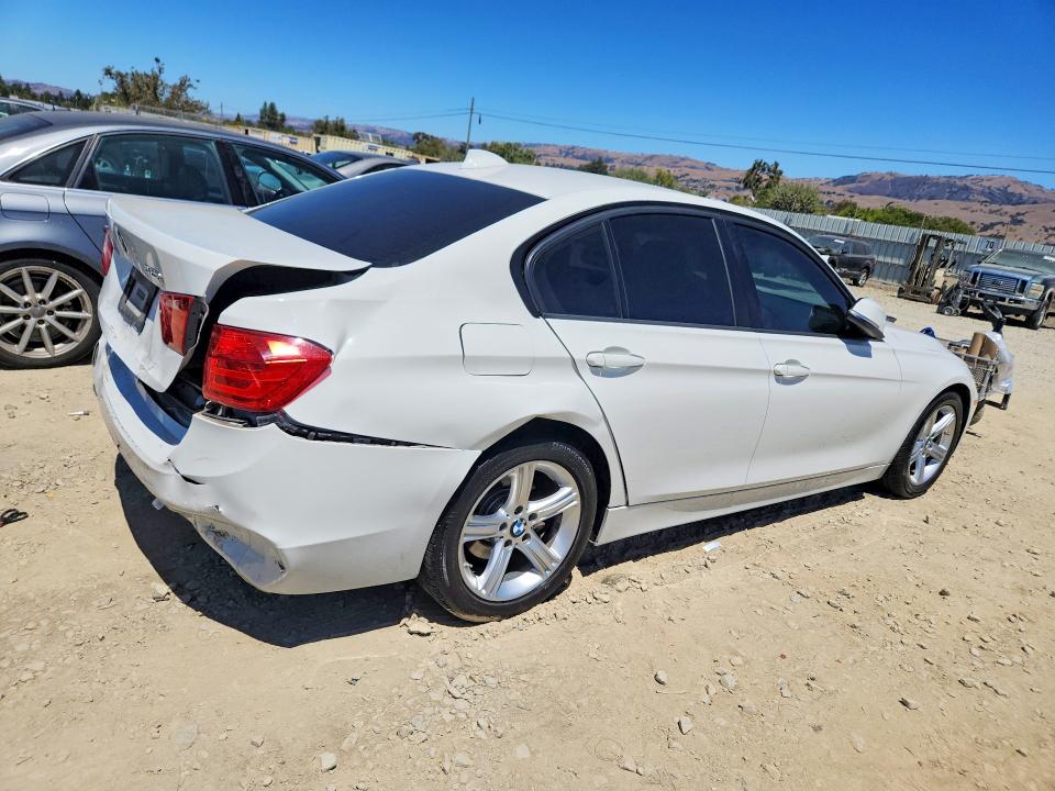 65212046 :رقم المزاد ، WBA3C1C59EK109454 vin ، 2014 Bmw 328 مزاد بيع
