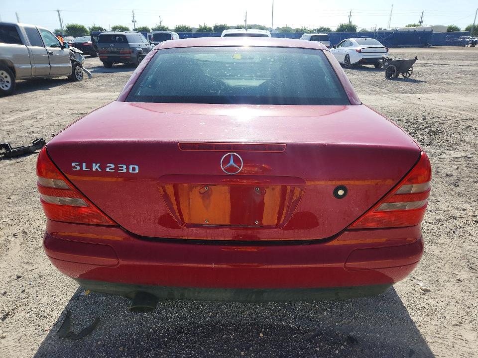 1998 Mercedes-benz Slk მანქანა იყიდება აუქციონზე, vin: WDBKK47F7WF043470, აუქციონის ნომერი: 65151446