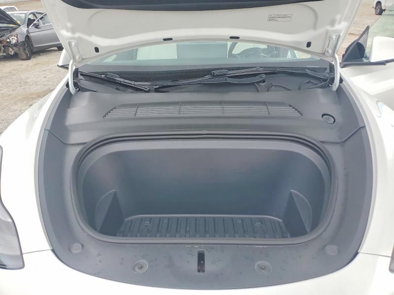 63798026 :رقم المزاد ، 7SAYGAEE6PF643492 vin ، 2023 Tesla Model Y مزاد بيع