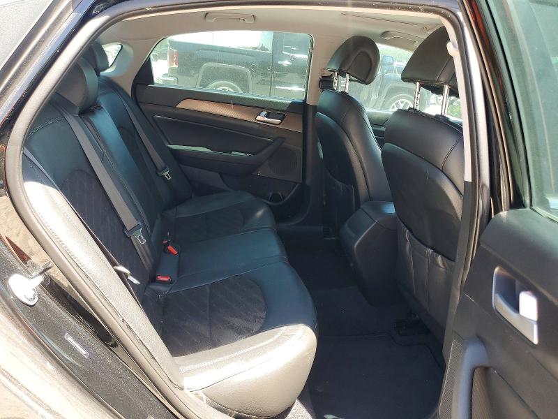 Продажа на аукционе авто 2017 Hyundai Sonata, vin: 5NPE34AFXHH454083, номер лота: 65677426