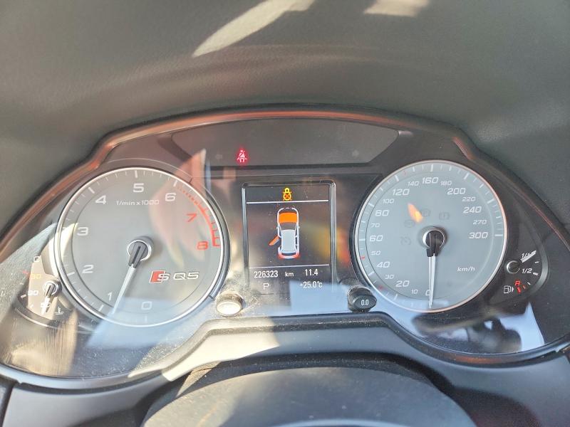 Продажа на аукционе авто 2016 Audi Sq5, vin: WA1LCAFP0GA014204, номер лота: 65848726