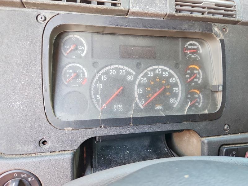 65360756 :رقم المزاد ، 3AKJGLDR8JSJE9338 vin ، 2018 Freightliner Cascadia 125 مزاد بيع