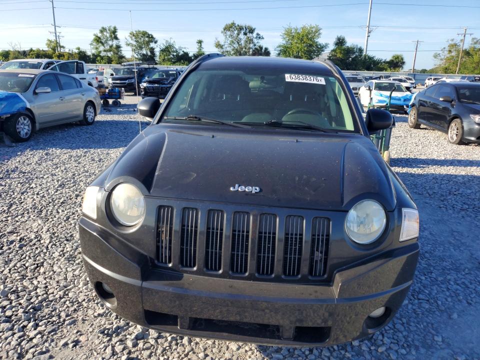 63838376 :رقم المزاد ، 1J4NT4FB0AD513797 vin ، 2010 Jeep Compass مزاد بيع