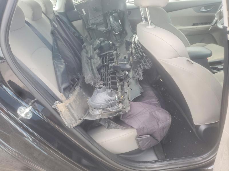 64019086 :رقم المزاد ، 3KPF24AD4LE217690 vin ، 2020 Kia Forte مزاد بيع