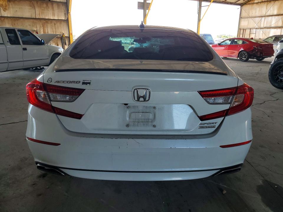 65540686 :رقم المزاد ، 1HGCV1F47NA034132 vin ، 2022 Honda Accord مزاد بيع