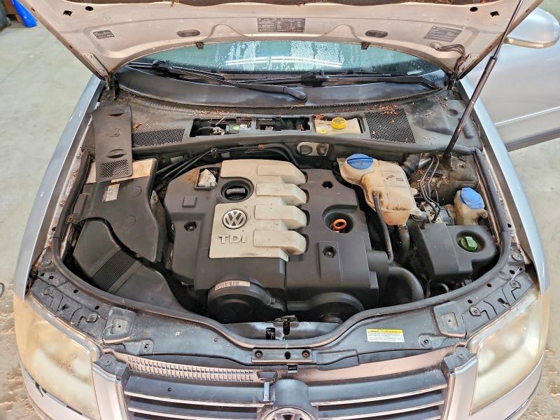 65274336 :رقم المزاد ، WVWCE63B45E131599 vin ، 2005 Volkswagen Passat مزاد بيع