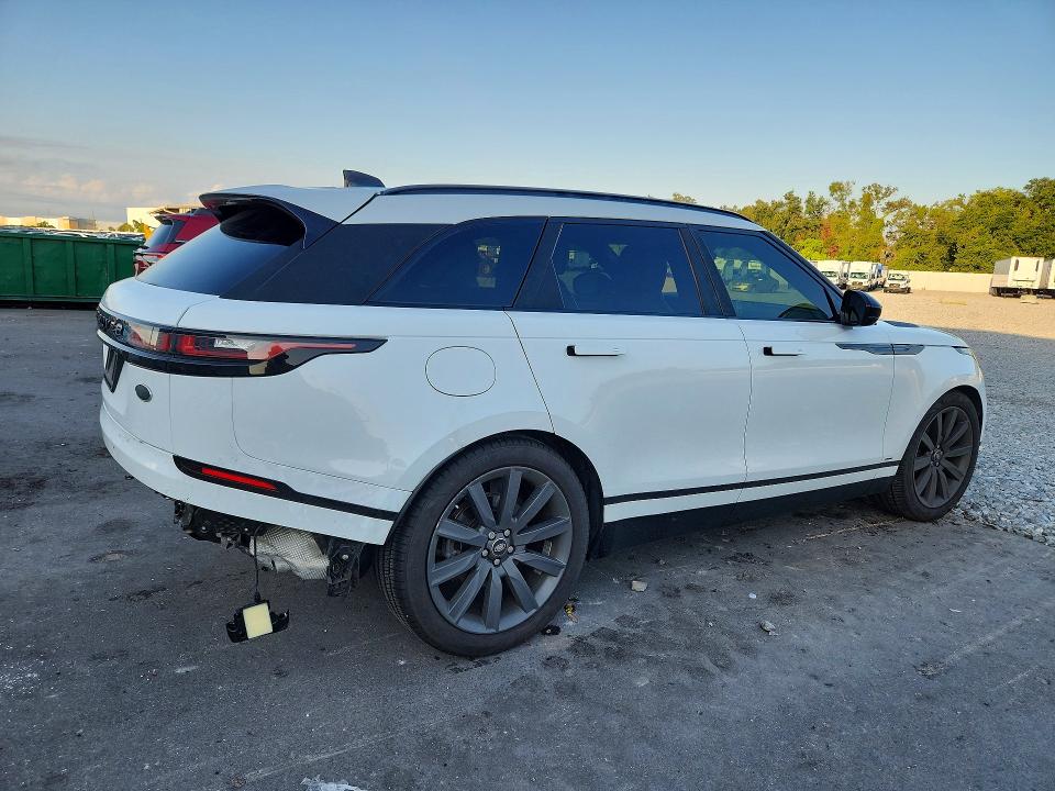 2018 Land Rover Range Rover Velar მანქანა იყიდება აუქციონზე, vin: SALYM2RV0JA743408, აუქციონის ნომერი: 65239036