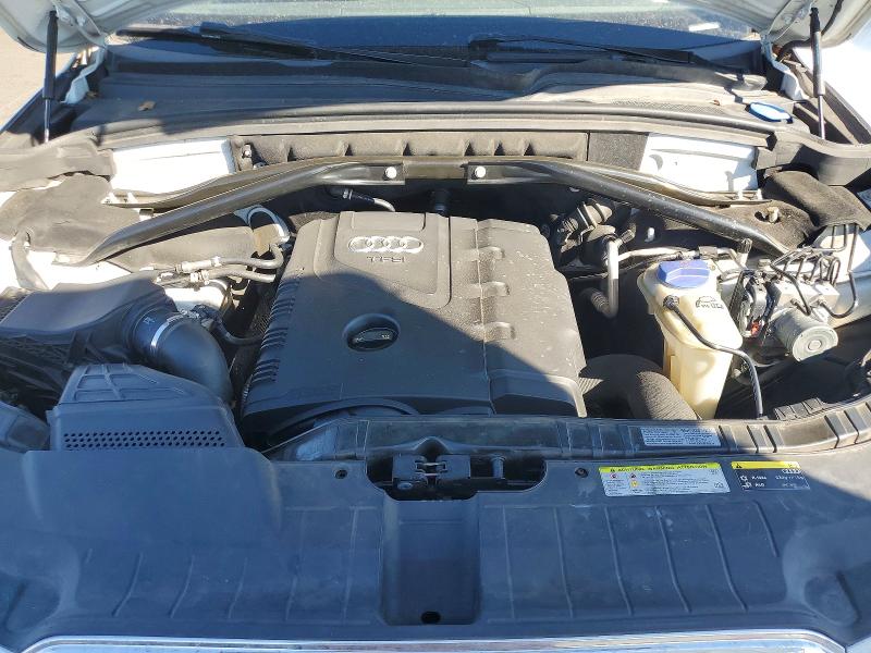 Продажа на аукционе авто 2014 Audi Q5, vin: WA1LFAFP8EA010695, номер лота: 65707556