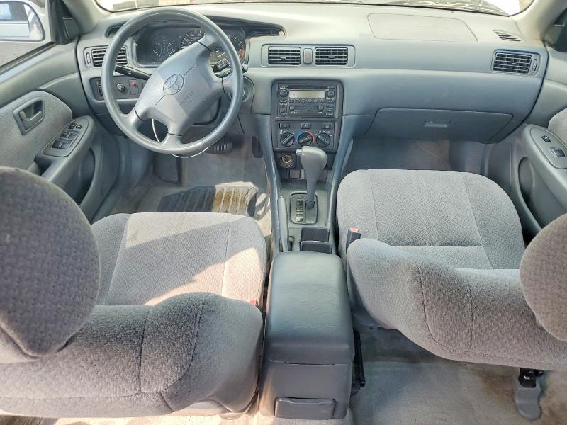 64045416 :رقم المزاد ، 4T1BG22KX1U109960 vin ، 2001 Toyota Camry مزاد بيع