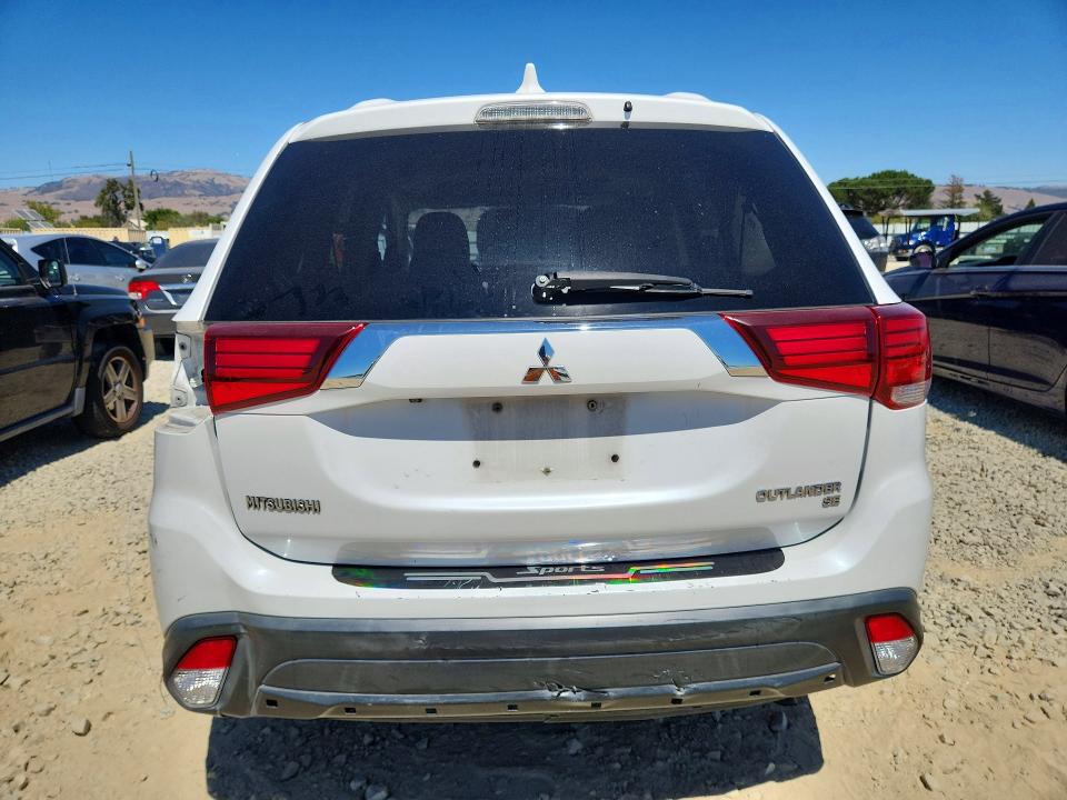 Продажа на аукционе авто 2017 Mitsubishi Outlander, vin: JA4AD3A31HZ029785, номер лота: 64081236