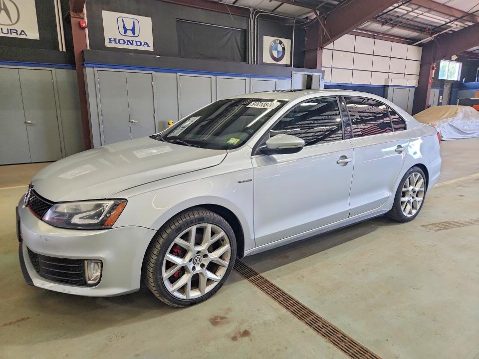 64010846 :رقم المزاد ، 3VW4T7AJ2EM292552 vin ، 2014 Volkswagen Jetta مزاد بيع