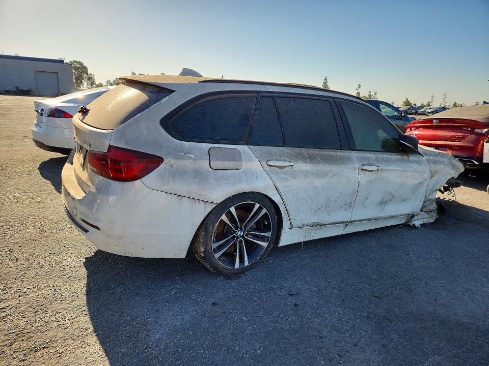 2018 Bmw 330 მანქანა იყიდება აუქციონზე, vin: WBA8K3C52JA023858, აუქციონის ნომერი: 63711966